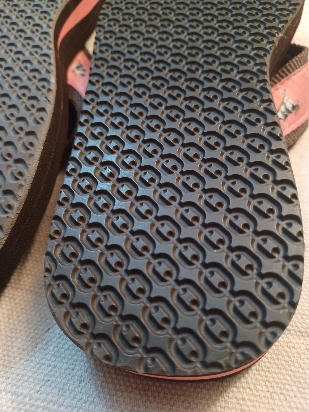 L.L.Bean Maine Isle Flip Flops With Pointer Motif Women's Size 6 - Picture 3 of 7
